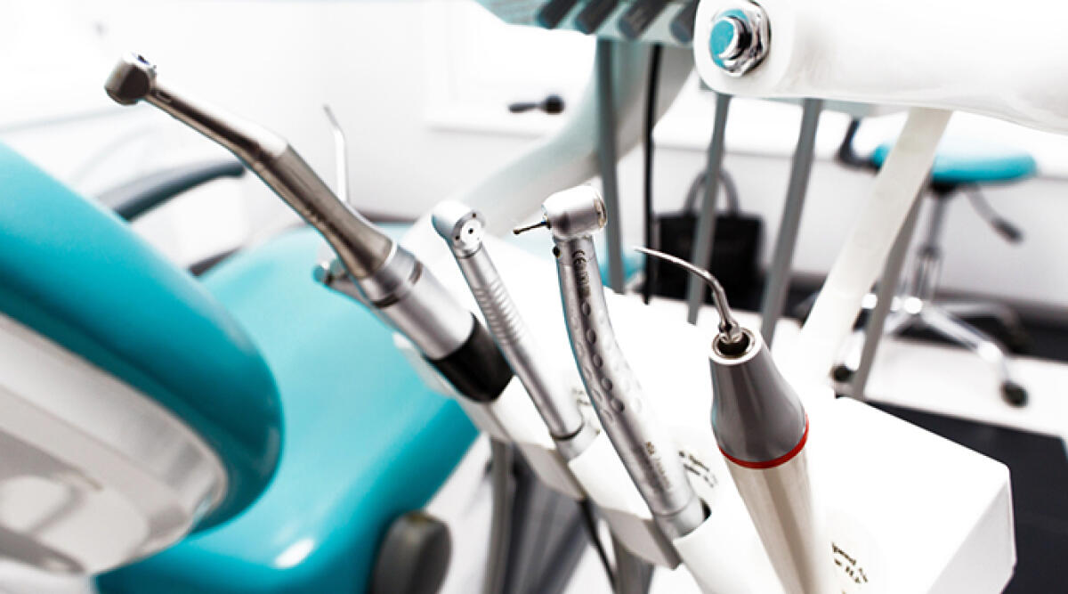 Finti dentisti condannati a Rimini: interventi mal eseguiti e nessun titolo professionale - Foto di repertorio