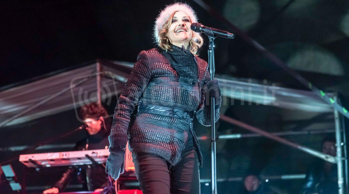Irene Grandi e Kelly Joyce accendono la festa del Capodanno più lungo del mondo a Rimini - Concerti Capodanno 2024 in Piazza Malatesta: Irene Grandi
FOTO di Riccardo Gallini