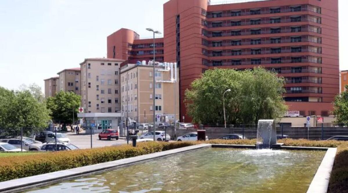 Madre e figlio muoiono durante il parto in ospedale a Pavia - Policlinico San Matteo di Pavia (foto d 'archivio)