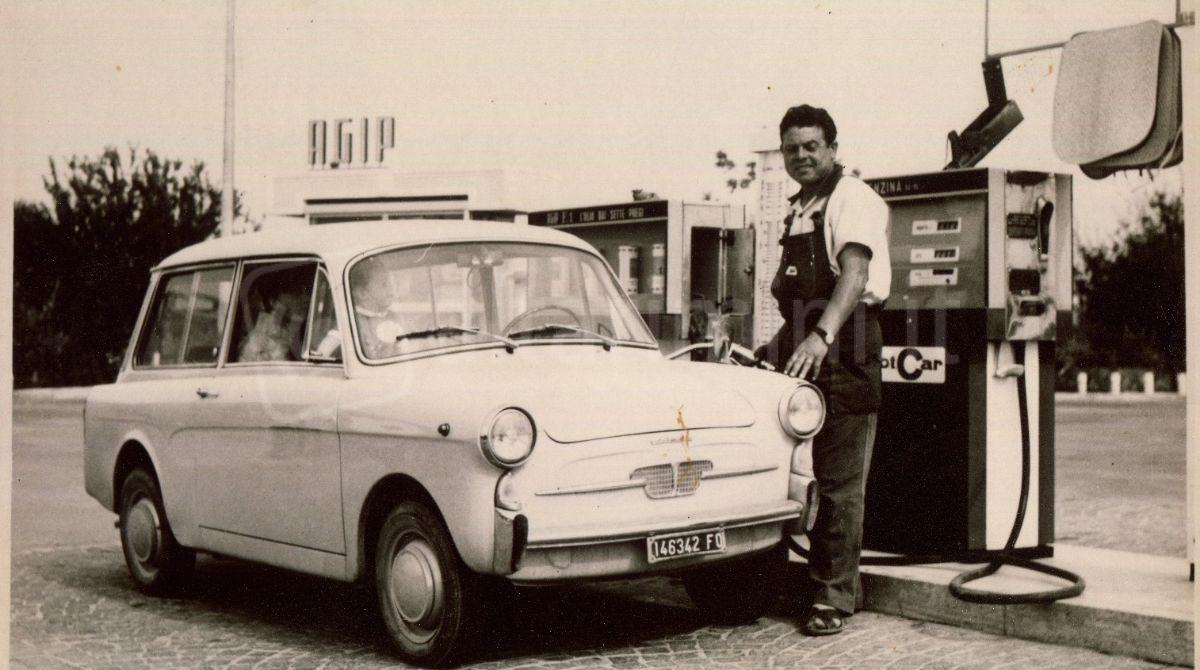 Dopo 55 anni, la famiglia Gori lascia la storica stazione di servizio di Spadarolo - Alberto Gori in una foto d'epoca
