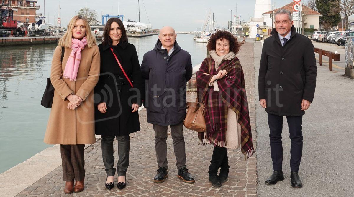 Turismo legato all'economica del mare: collaborazione tra Legacoop Romagna e Federalberghi Rimini - Giorgia Gianni, Claudia Vici (consigliera Federalberghi Rimini), Mirco Bagnari, Patrizia Rinaldis, Paolo Lucchi.