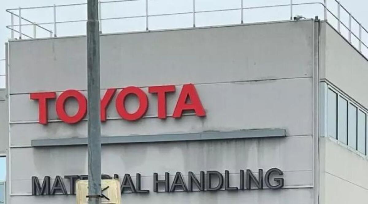 Riparte la produzione alla Toyota di Bologna -