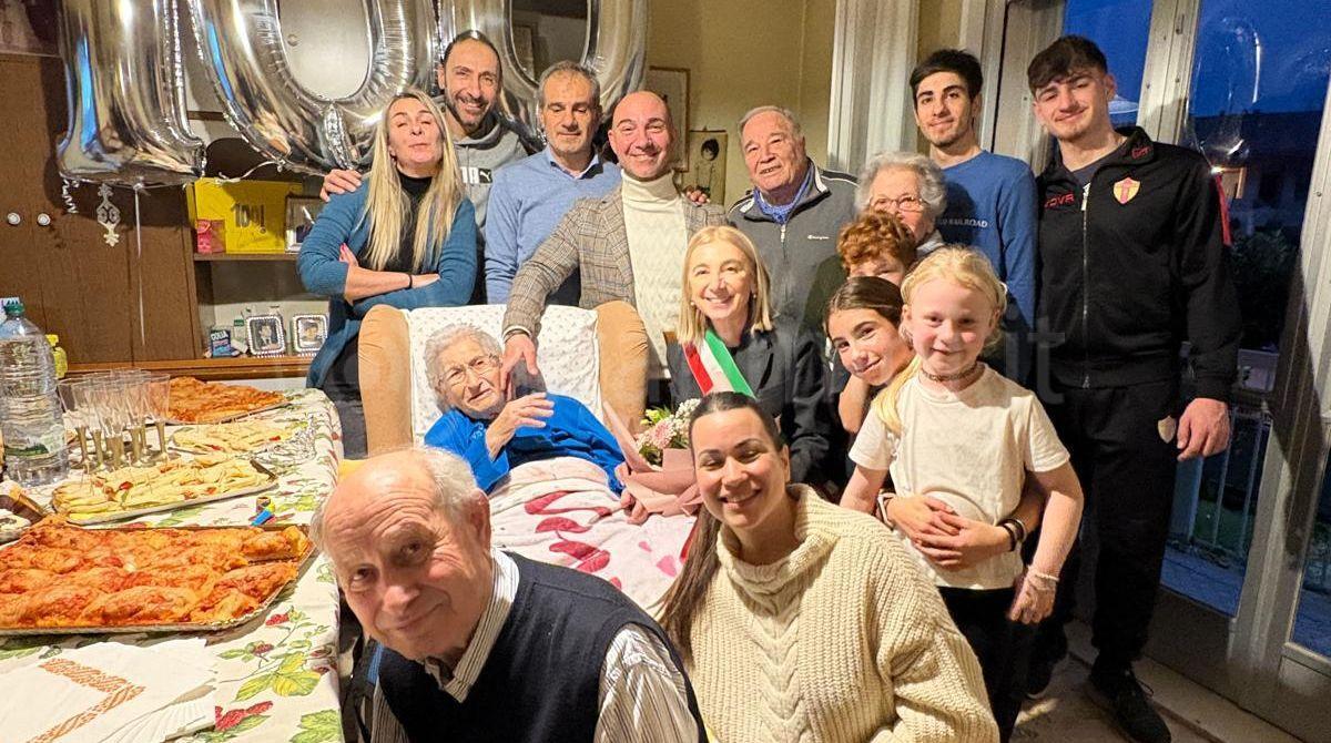 Buon compleanno Elvira: la prima centenaria dell'anno a Cattolica -