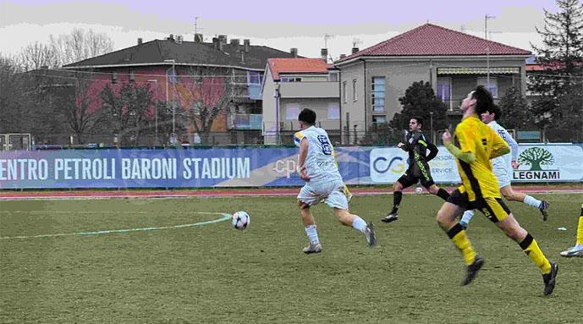 Cecconi show, poker Young Santarcangelo alla Frugesport -