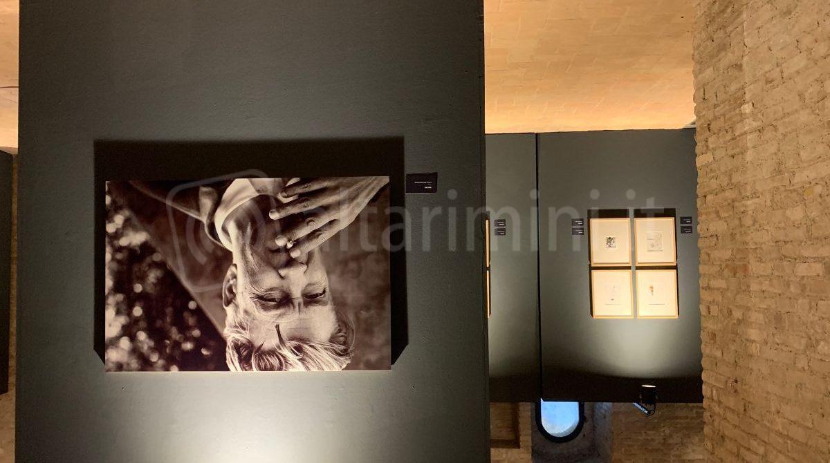 Scomparsa di David Lynch: il legame con Fellini nel ricordo del comune di Rimini - 