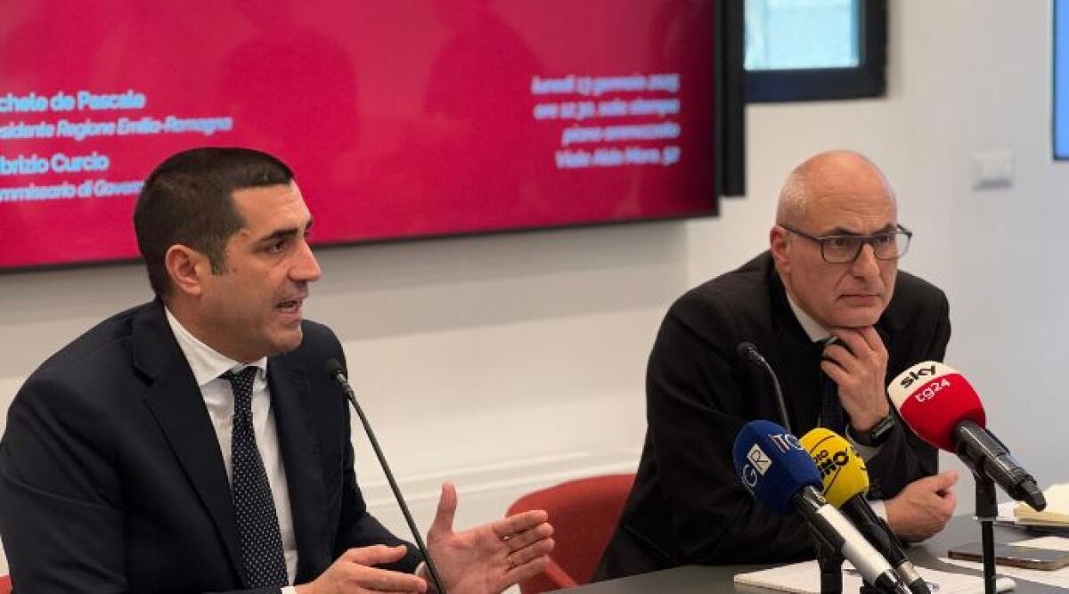 Inizia la 'fase due' della ricostruzione post alluvione in Emilia-Romagna - Il presidente Michele de Pascale e il neo commissario alla ricostruzione Fabrizio Curcio