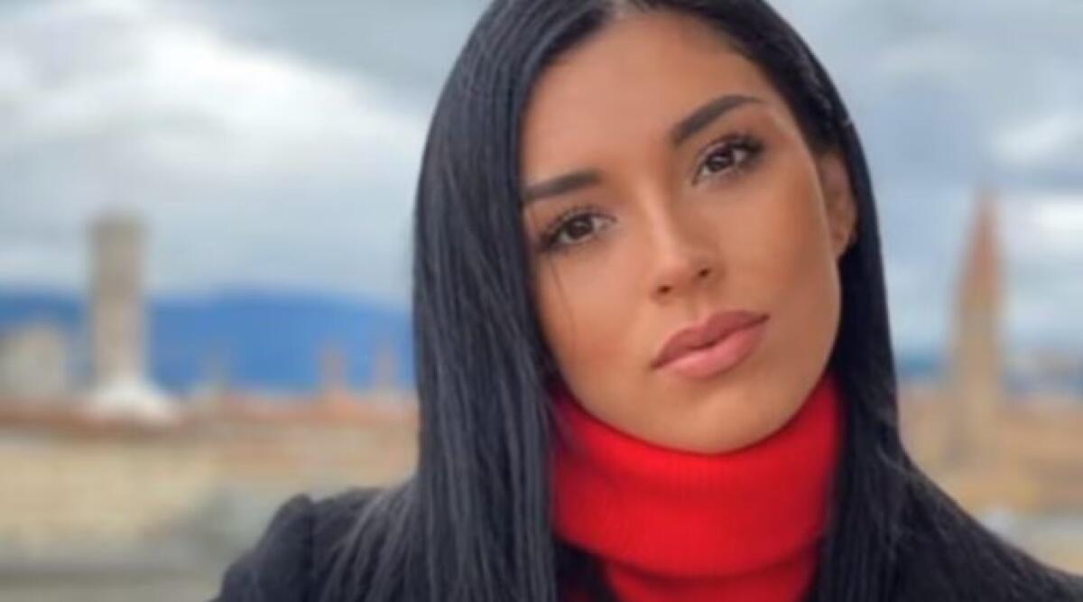 Adottata a 3 anni, Alysia rincontra i genitori biologici dopo 20 anni - Alysia