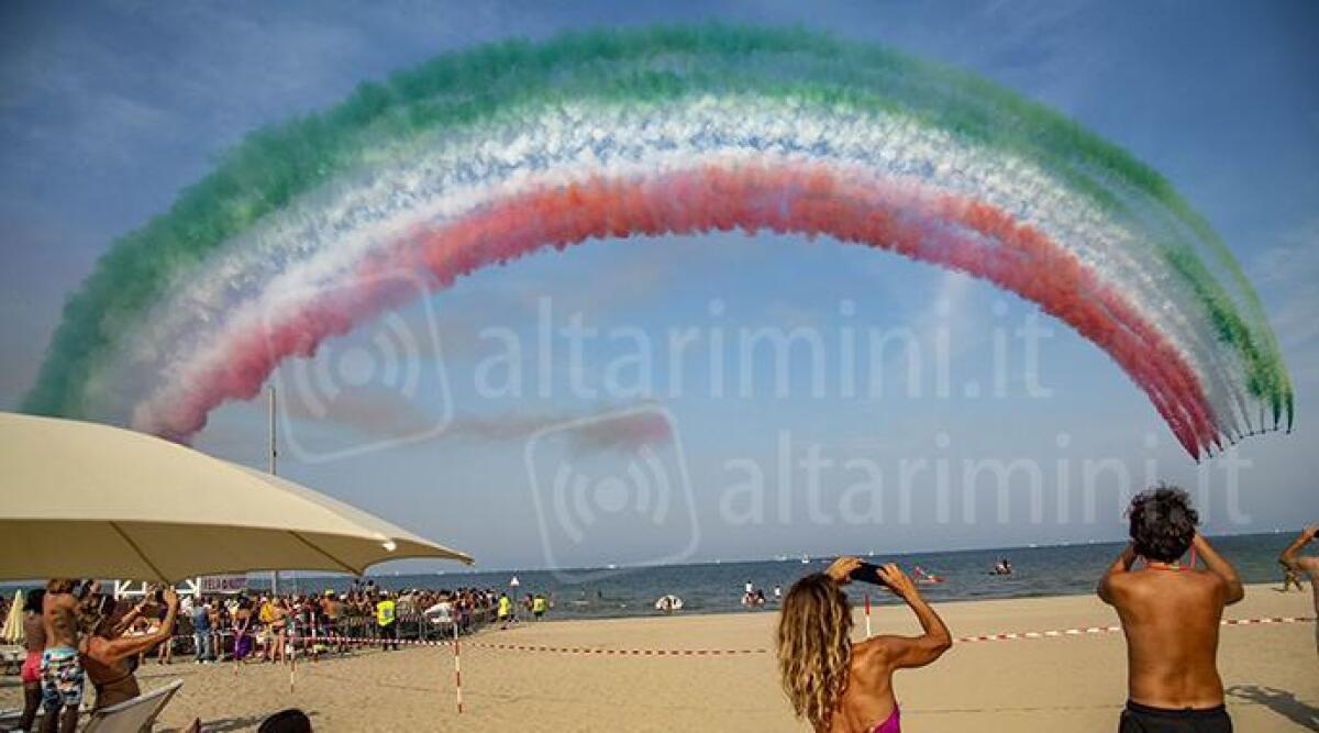 Crescono i turisti in Emilia Romagna grazie all'estero, la Riviera sempre la più gettonata -