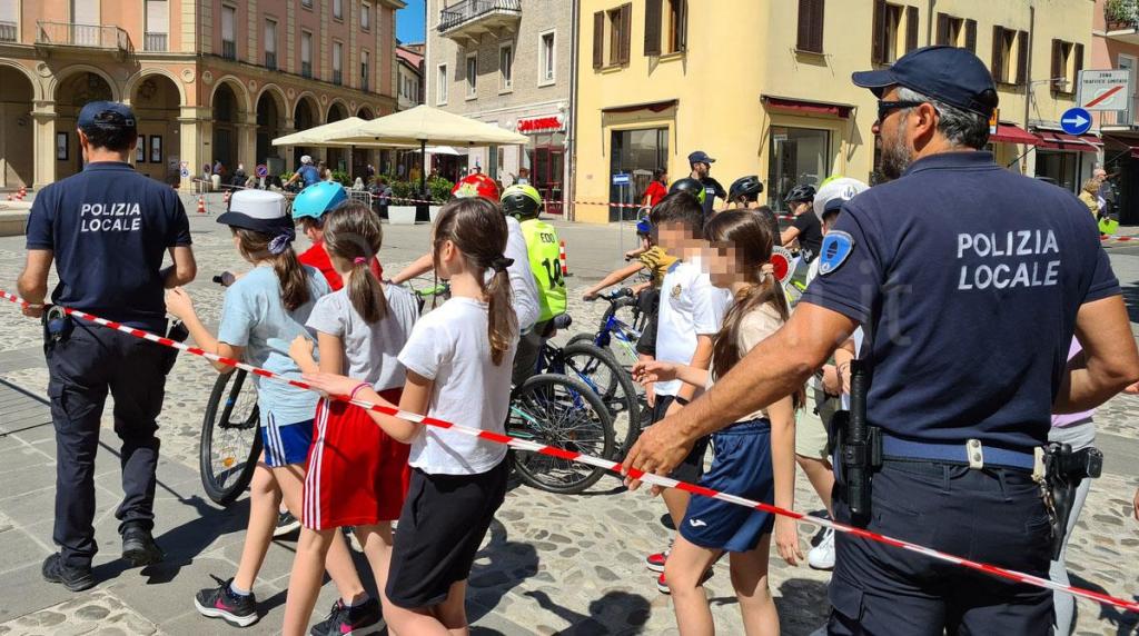 Educazione stradale con la Polizia Locale