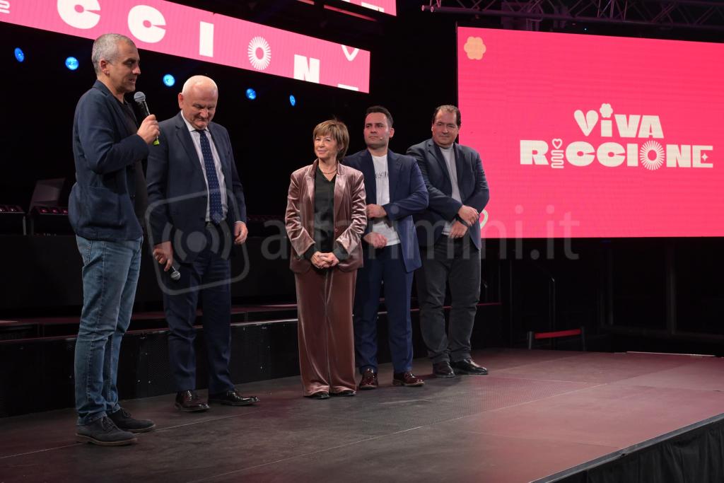 La presentazione con le Autorità