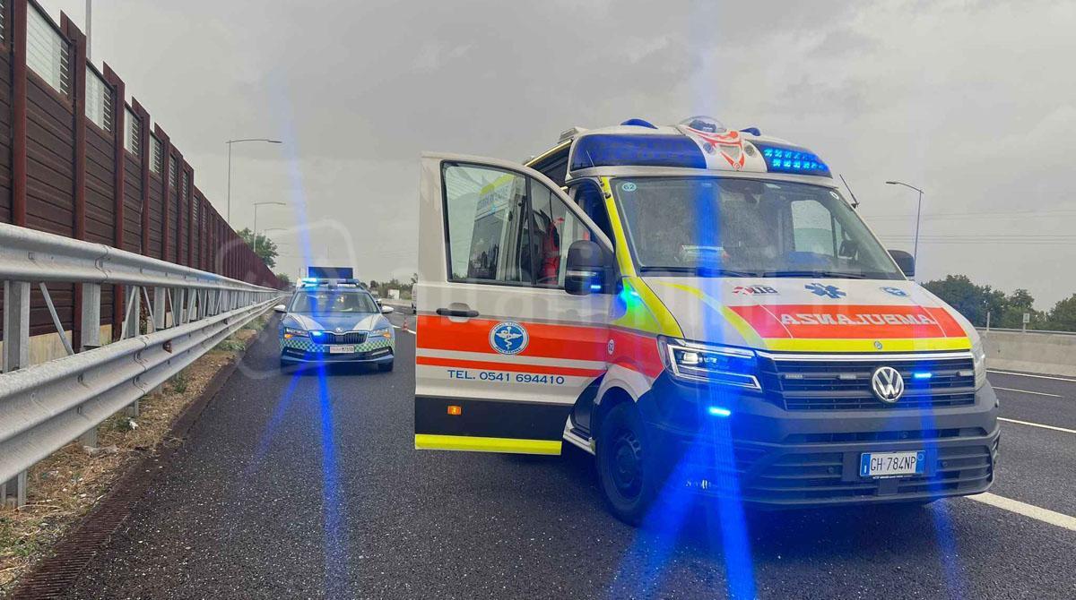 Scontro fra auto e camion nel Bolognese, un morto - 