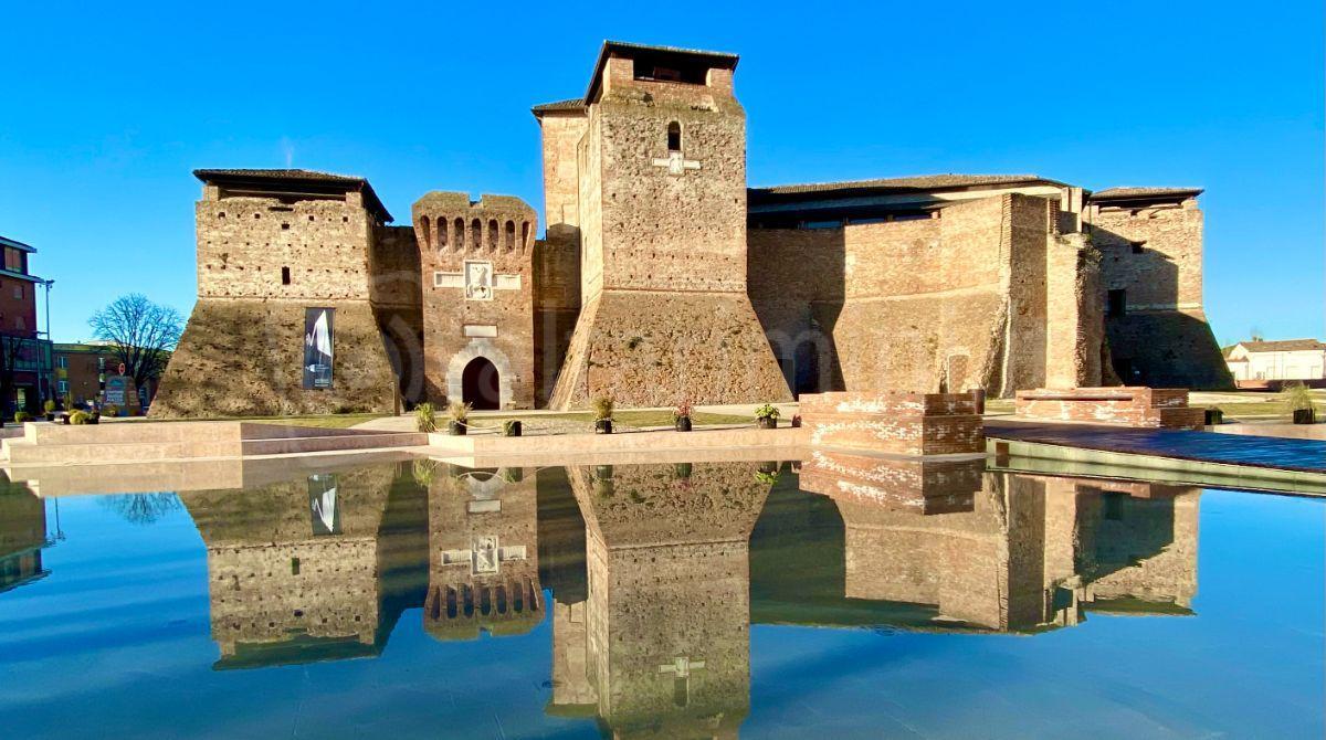 Eventi e mostre a Rimini: Il Carnevale si colora di cultura e tradizione - Castel Sismondo - ph Emilio Salvatori