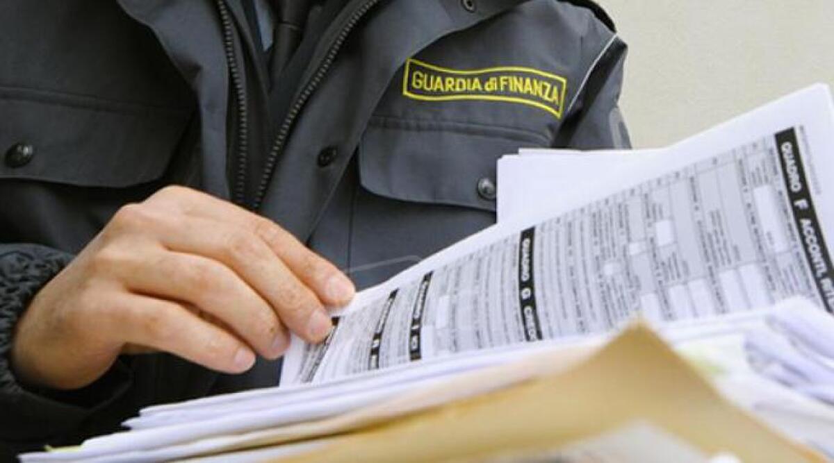 Fideiussioni false: 37 indagati, arresti e sequestri milionari, l'indagine anche a Rimini - 