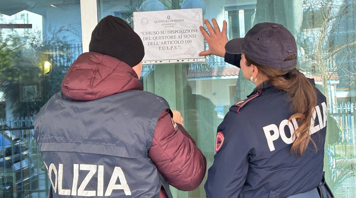 Rimini, hotel chiuso per un mese: in 4 giorni due coppie di spacciatori sorprese con droga - 