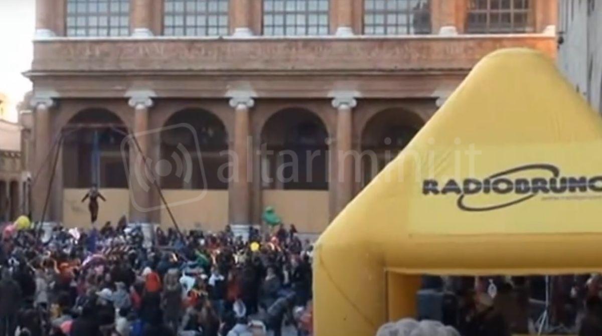 Carnevale a Rimini con Colorcoriandolo: 2 giorni di festa con giocolieri, clown e la Giostra Francese -