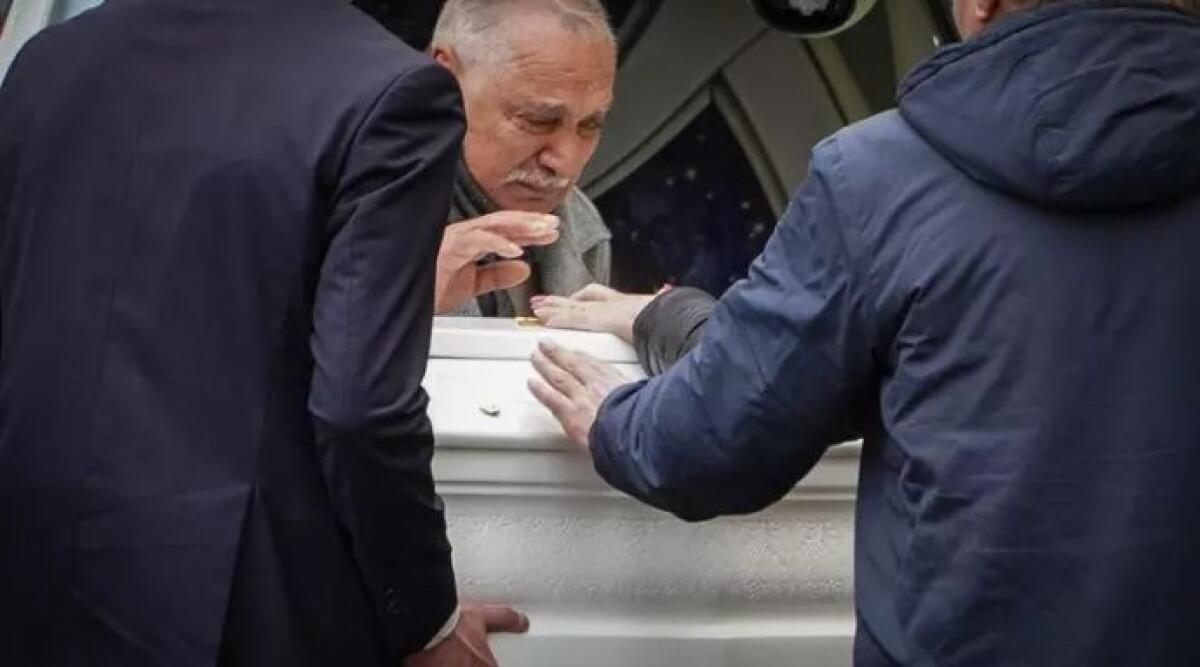 Bimba sbranata dal pitbull: 'L’appartamento era stato ripulito' - Ansa