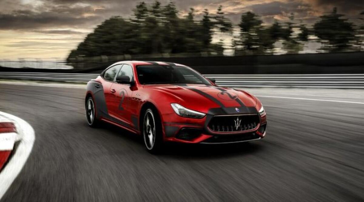 Maserati, in forte calo consegne e ricavi nel 2024 -