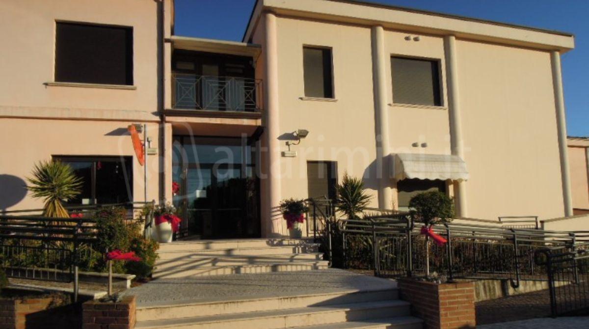 Residenza Pullé, via ai lavori per la ristrutturazione degli appartamenti per anziani -
