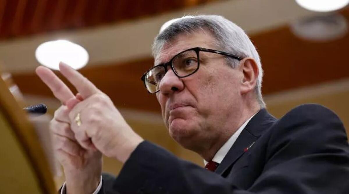 Landini inaugura la campagna referendaria della Cgil al cinema Medica di Bologna - Ansa