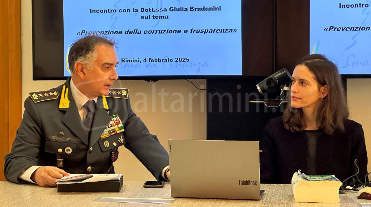 Guardia di Finanza di Rimini: focus su etica e anticorruzione con la Dott.ssa Bradanini - 