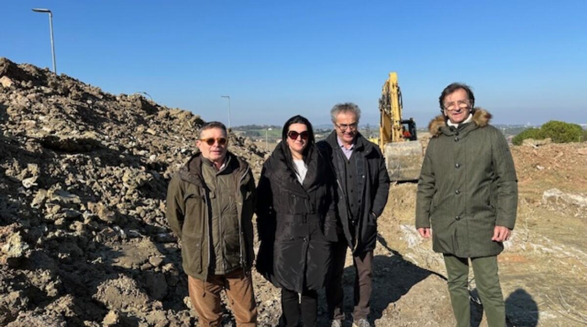 Coriano: sopralluogo di Sindaco e Assessori nel cantiere per il nuovo asilo - Sopralluogo al cantiere del nuovo asilo