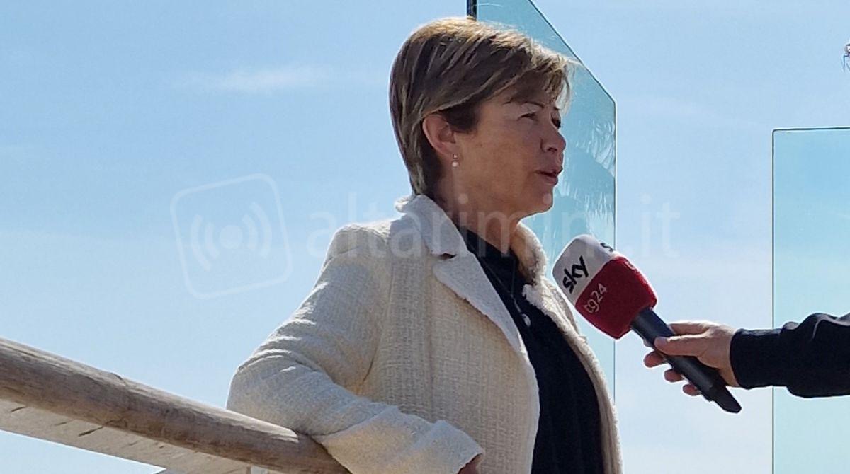 Riccione in crisi per le concessioni balneari: la sindaca Angelini denuncia il caos normativo -