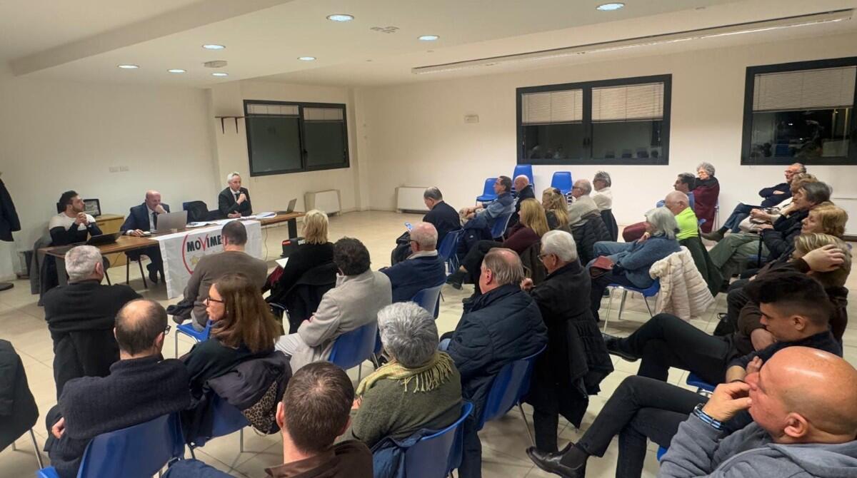 Rimini, il M5S: "Necessaria una maggiore presenza del partito nell'amministrazione" - La riunione di M5S Rimini