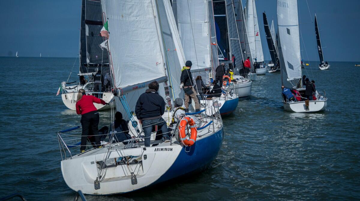 Il 2 marzo prende il via il Campionato invernale Sardina Cup per gli appassionati della vela - Barca a vela