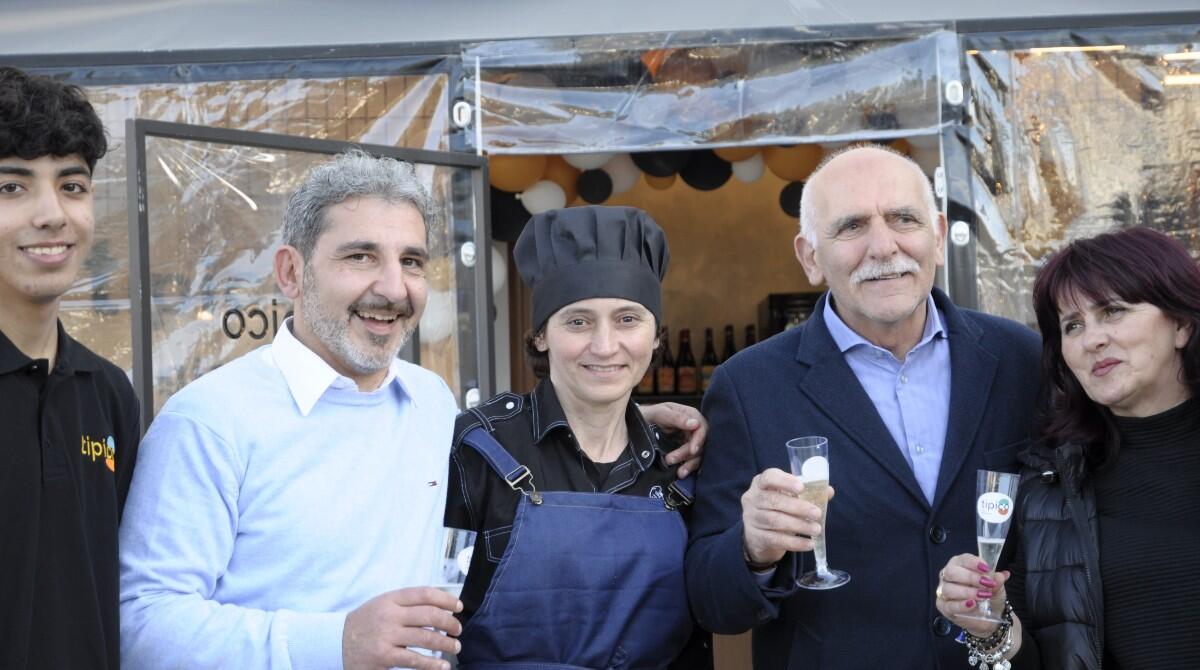 Apre "Tipico", il ristorante dove la cucina diventa opportunità per chi è in difficoltà - Inaugurazione "Tipico"