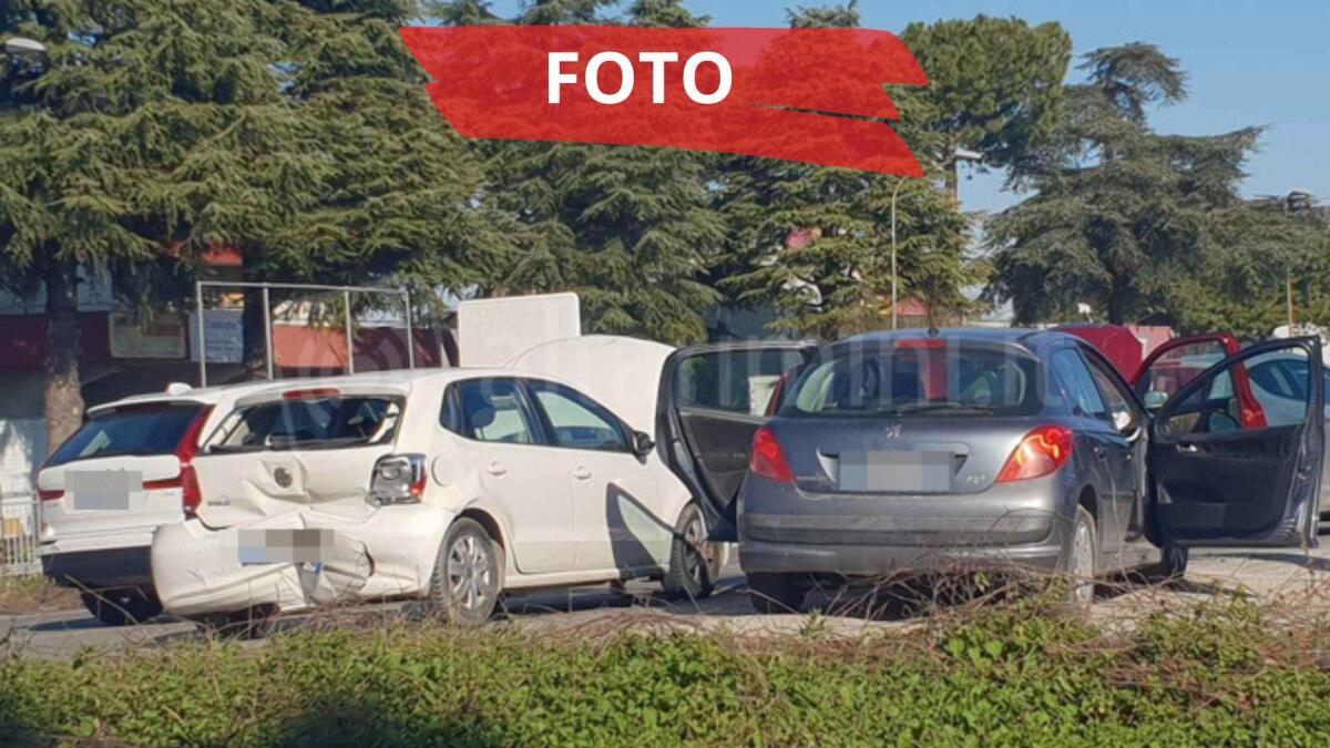 Rimini, maxi tamponamento sulla via Emilia: 4 auto coinvolte - 