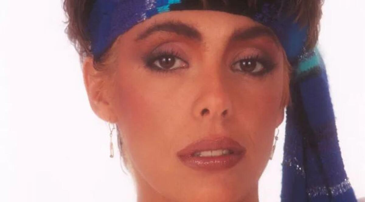 Nadia Cassini, l'addio a un'icona della commedia sexy italiana. Si è spenta a 76 anni - Nadia Cassini