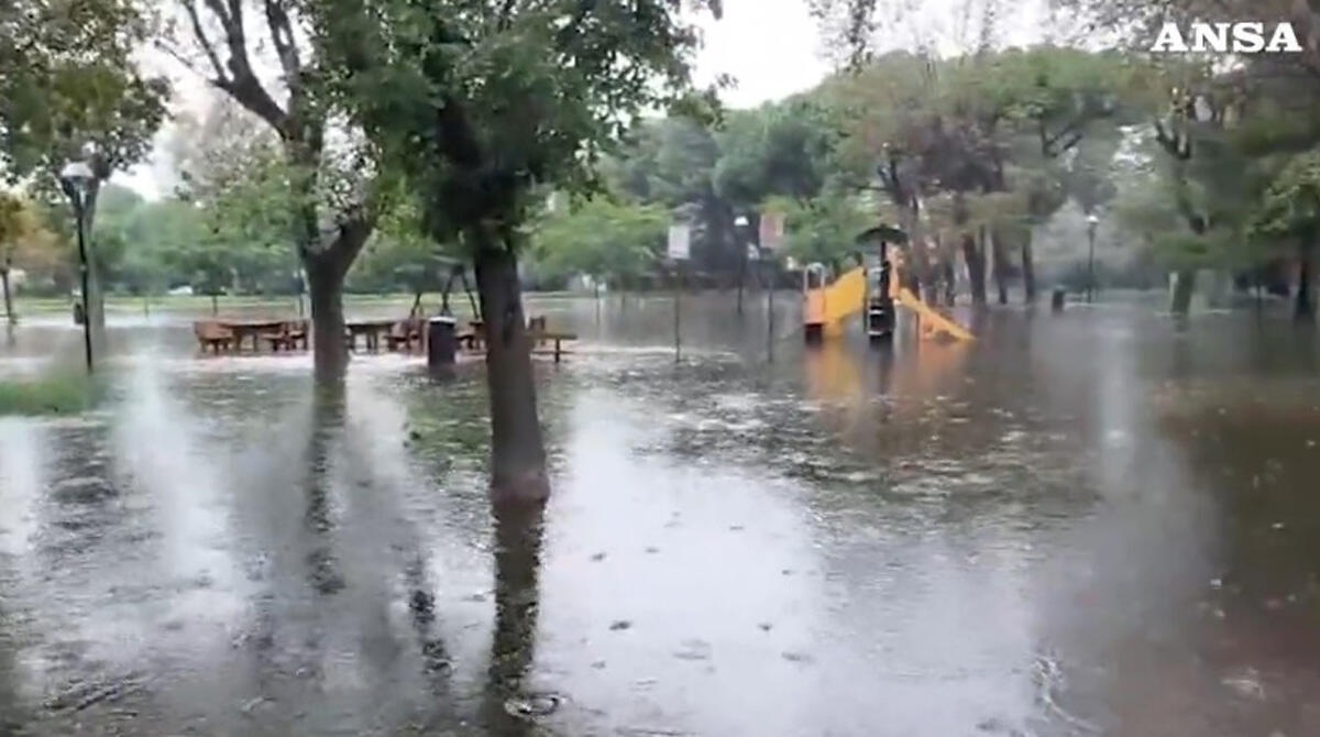 Cambiamenti climatici, Rimini tra le città colpite dalle piogge più intense - PH ANSA