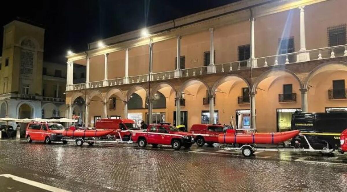 Faenza sotto assedio dal Lamone: urgono interventi immediati - Ph Ansa