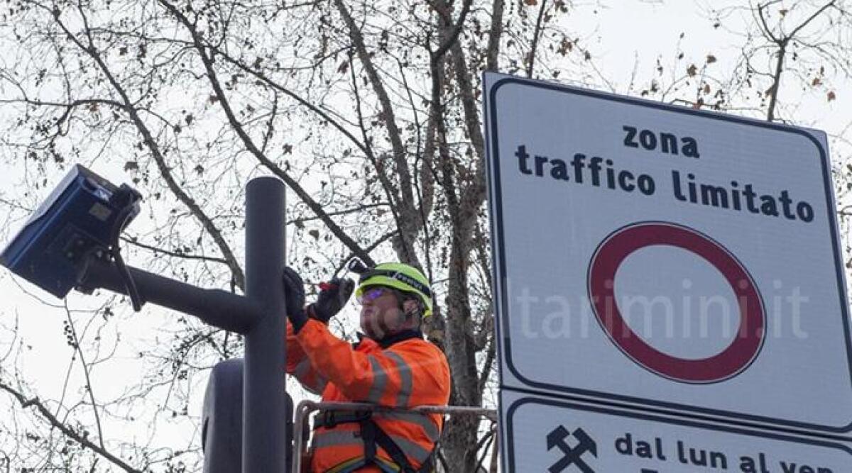 Ztl nel centro di Rimini: aumentano richieste di permessi, assessore replica a Renzi su tempistiche - Archivio