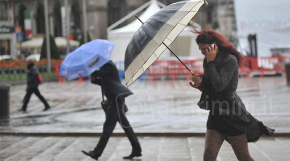 Allerta meteo sul riminese per venerdì 14 marzo: arancione per vento, gialla per temporali - REPERTORIO