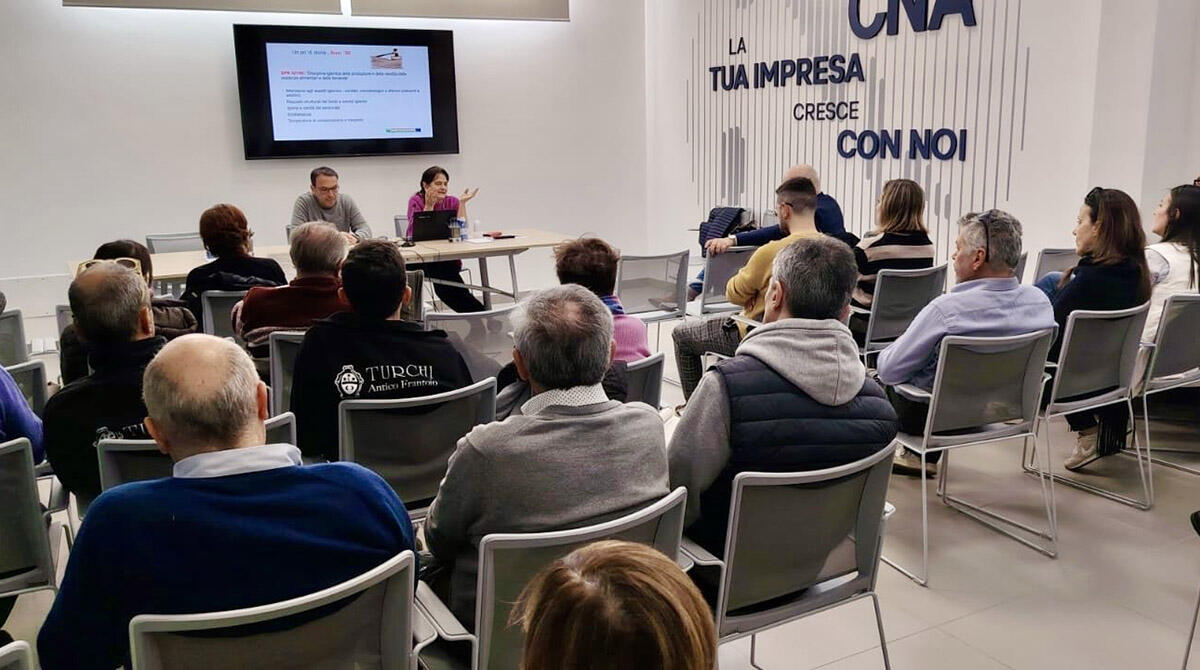 Rimini, successo del seminario Cna su norme e controlli per l'agroalimentare e la ristorazione -