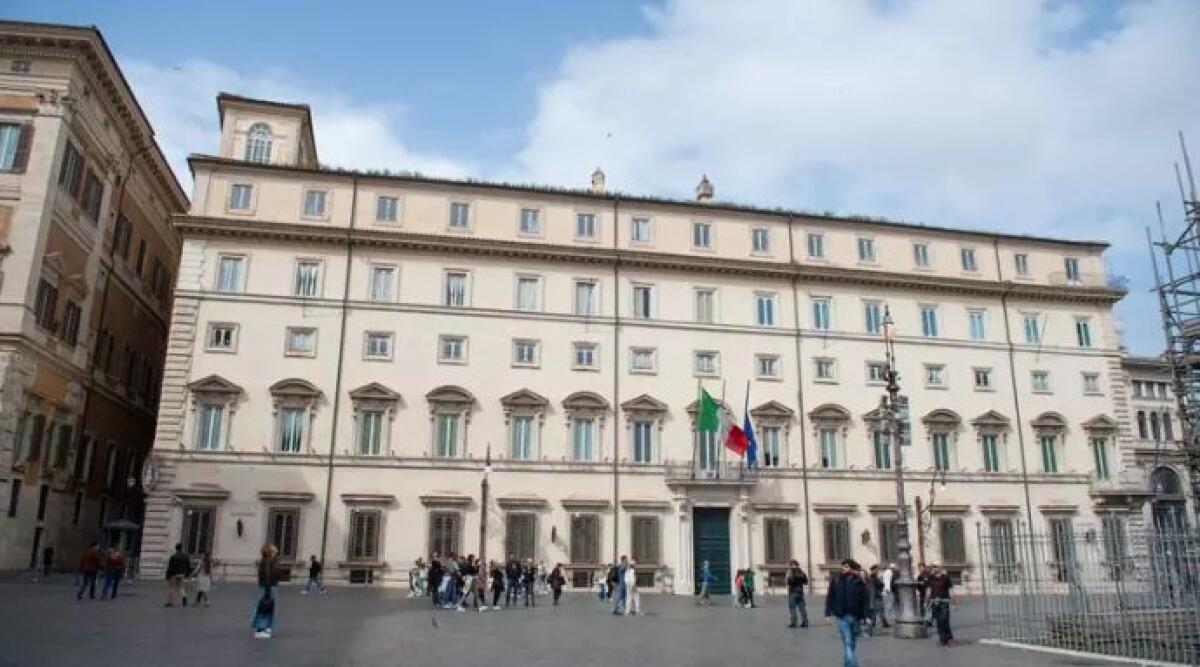 Italia ribadisce l'impegno per la sicurezza ucraina senza forze militari sul terreno - Esterno Palazzo Chigi, ph Ansa