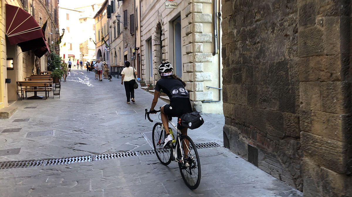 Dalla Francia al Giappone: il mondo del cicloturismo si incontra a Bologna per la Fiera 2025 - Foto di repertorio