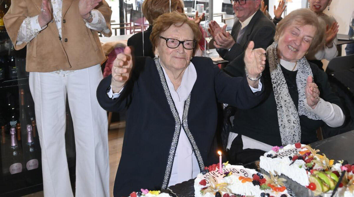 "L'aria di Misano fa bene": 100 candeline per la storica albergatrice Virginia Bianchini - 100 anni per la signora Virginia Bianchini