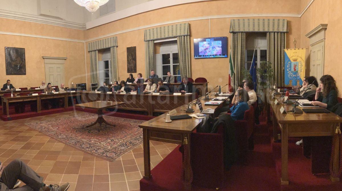 Santarcangelo: approvate variazioni di bilancio e nuove regole per skatepark e nidi -