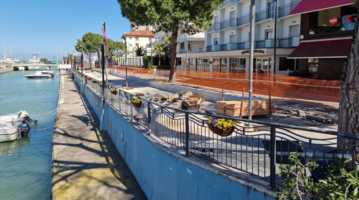 Riccione, scattano modifiche alla viabilità in viale Parini per i lavori al porto canale - 