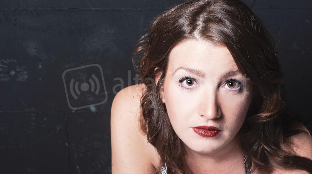 "Mentre Vivevo Off: poesia e musica per la Giornata della Donna" -
