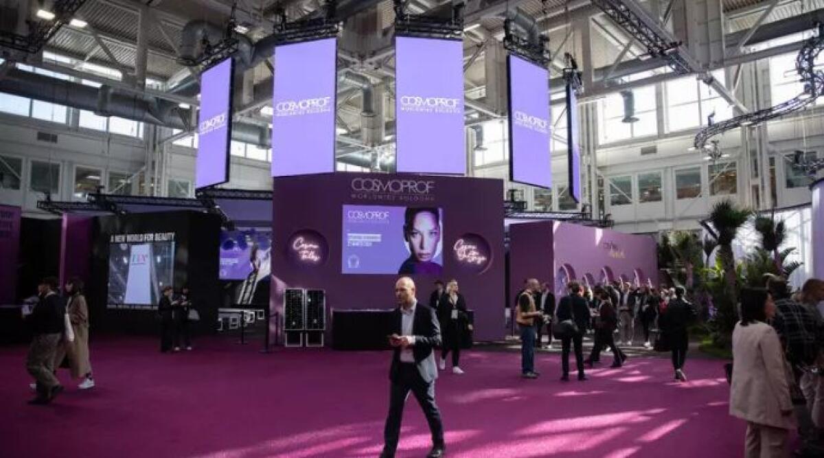 Cosmoprof 2024 apre a Bologna: la vetrina mondiale della cosmetica - Ph Ansa