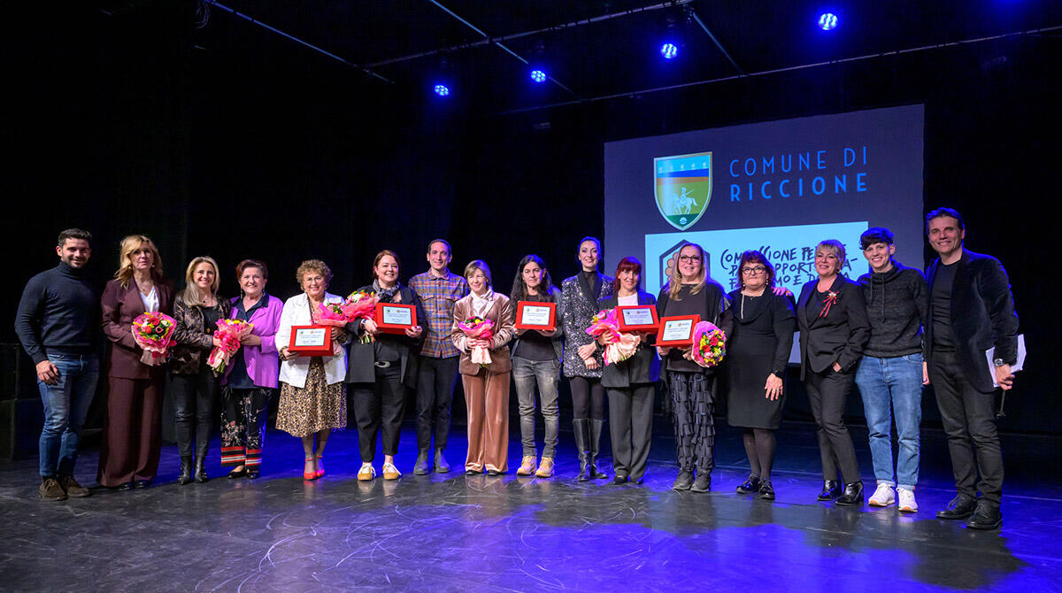 Riccione celebra le donne dello sport: premiate 5 atlete per l'impegno e la dedizione - Premiazioni al Palazzo del Turismo di Riccione (foto Casalboni)