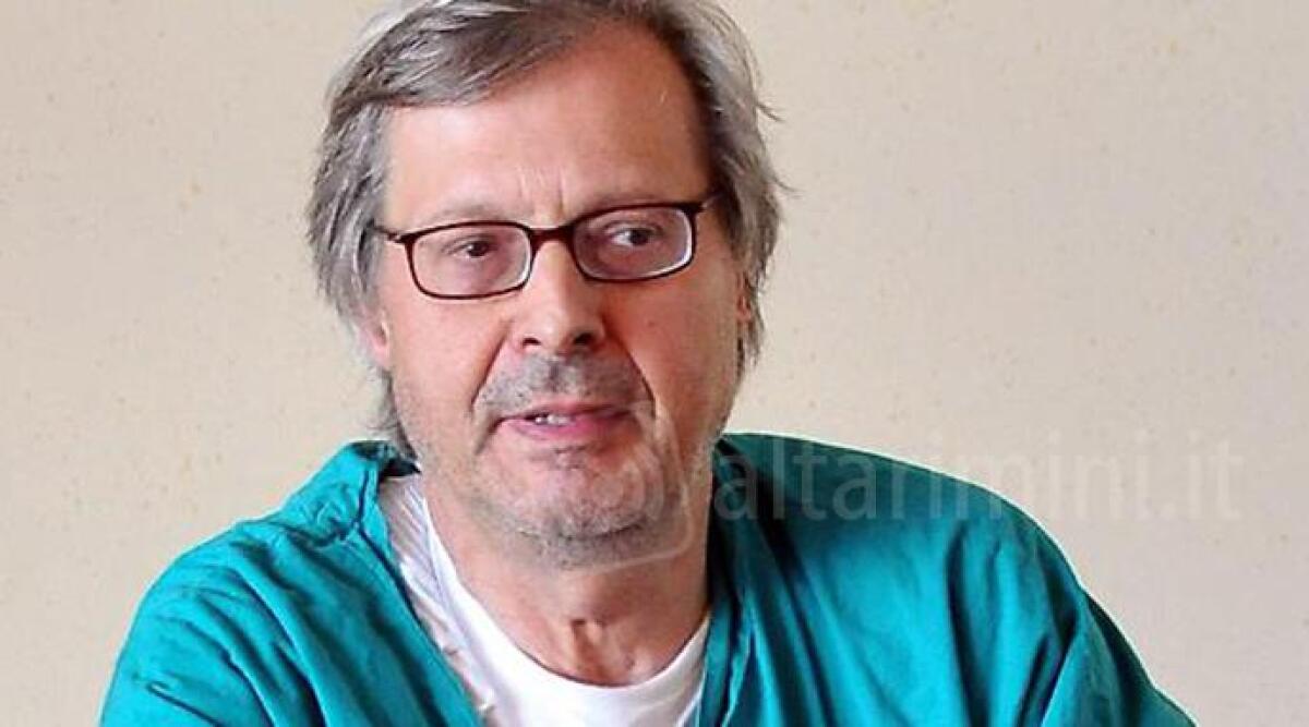 Vittorio Sgarbi ricoverato al Gemelli per depressione: rifiuta di alimentarsi -