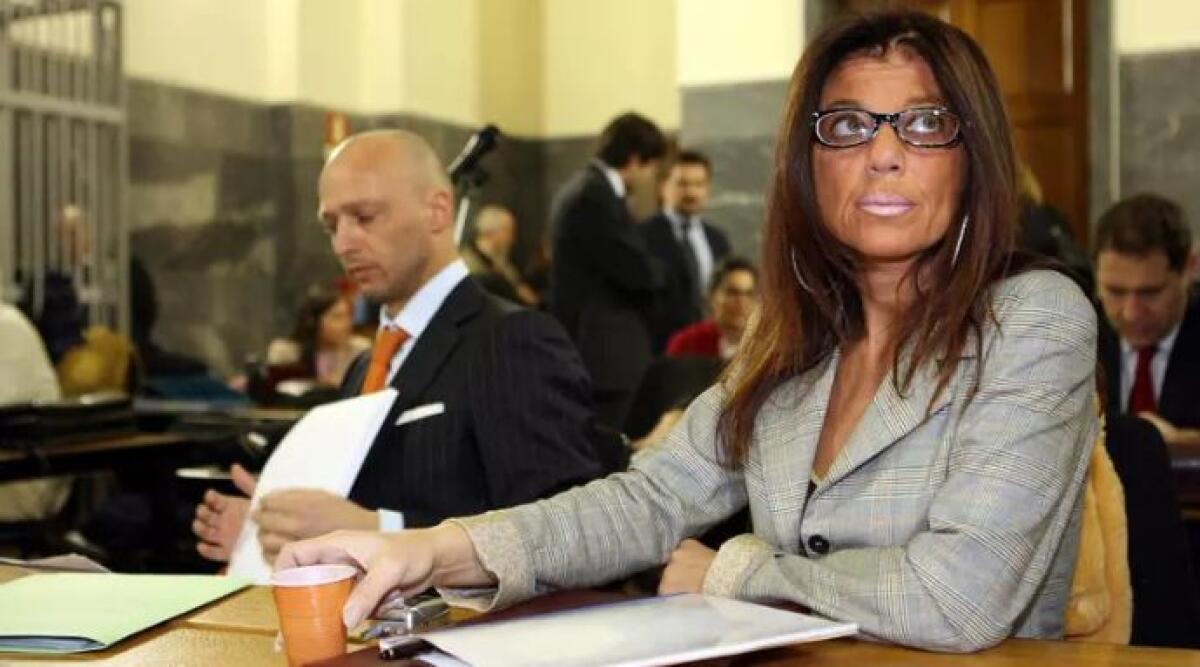 Droga e prostituzione: sequestrati 900mila euro nei locali della Nobile, rintracciati solo 80mila - Ansa