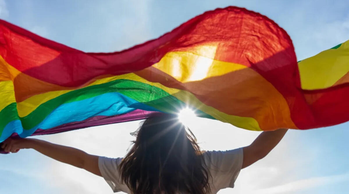 Progetto su turismo Lgbtq+ in Regione fa ancora discutere: "Chi paga il conto dei corsi di formazione?" - REPERTORIO