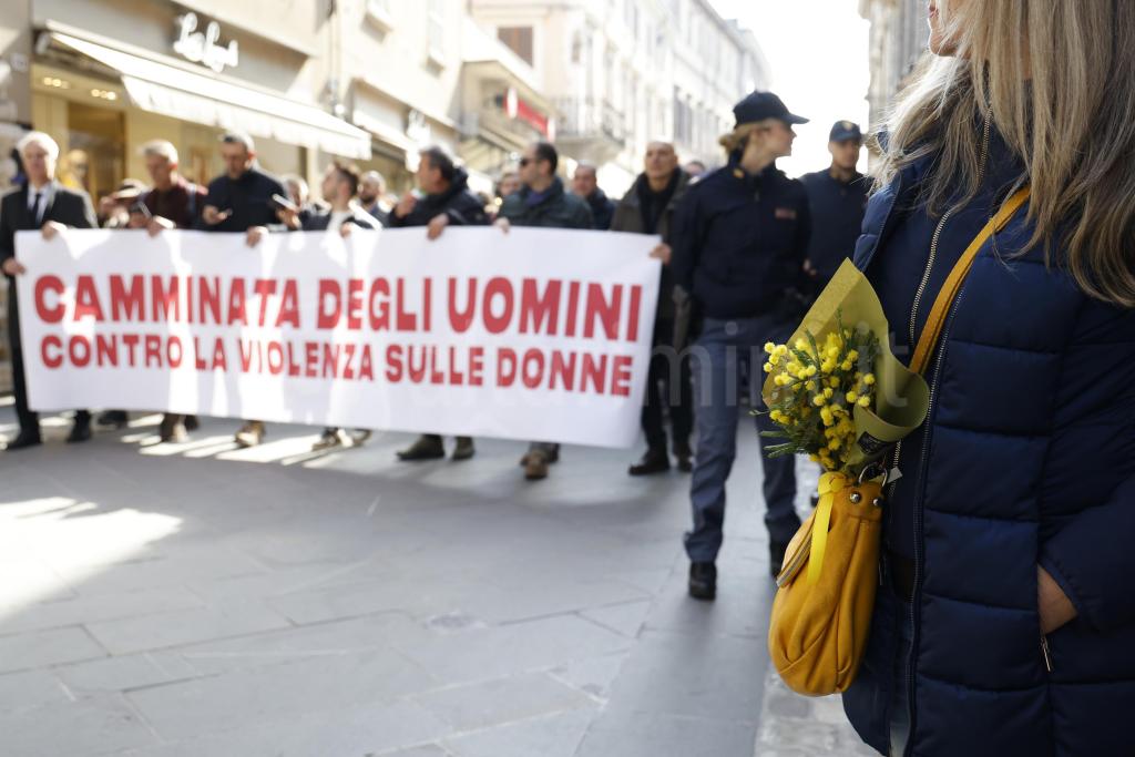 RIMINI 08-03-2025 camminata degli uomini contro la violenza sulle donne ©Claudio Zamagni/