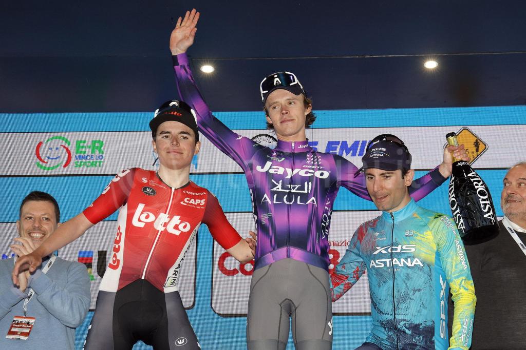 Settimana Internazionale Coppi e Bartali 2025 – 40th Edition – 2nd stage Riccione – Sogliano 163,9km – 26/03/2025 – Paul Double (GBR – Team Jayco AlUla) – Jarno Widar (BEL – Lotto) – Diego Ulissi (ITA – XDS Astana Team) – photo Massimo Fulgenzi/SprintCycl