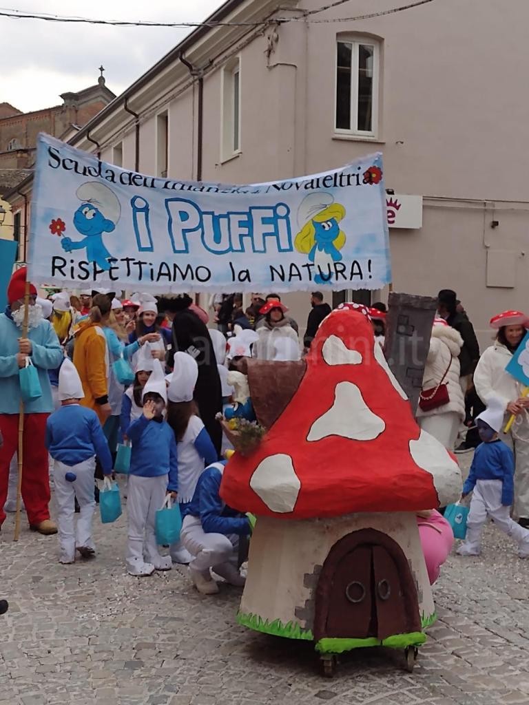 50 tra puffi e puffette della scuola dell’Infanzia di Novafeltria, riusciti a sfuggire alle grinfie di Gargamella e Birba